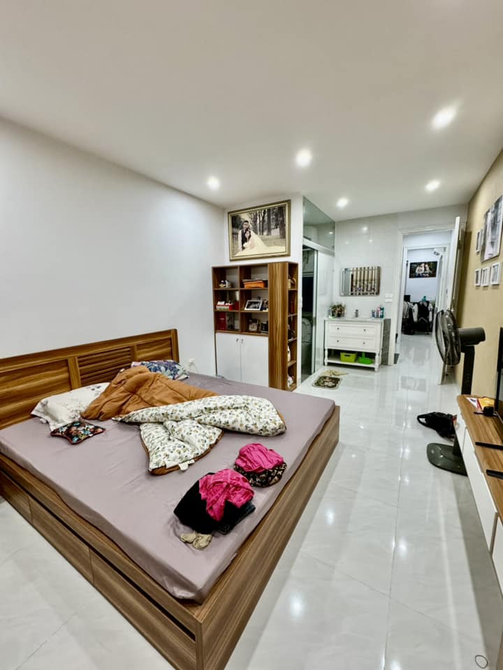 Bán nhà mặt phố Bùi Thị Xuân, 130m2, 4 tầng, mặt tiền 7m, 78 tỷ, kinh doanh đỉnh - Ảnh 1