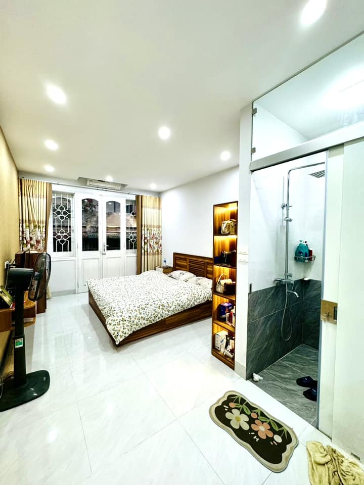 Bán nhà mặt phố Bùi Thị Xuân, 130m2, 4 tầng, mặt tiền 7m, 78 tỷ, kinh doanh đỉnh - Ảnh 2