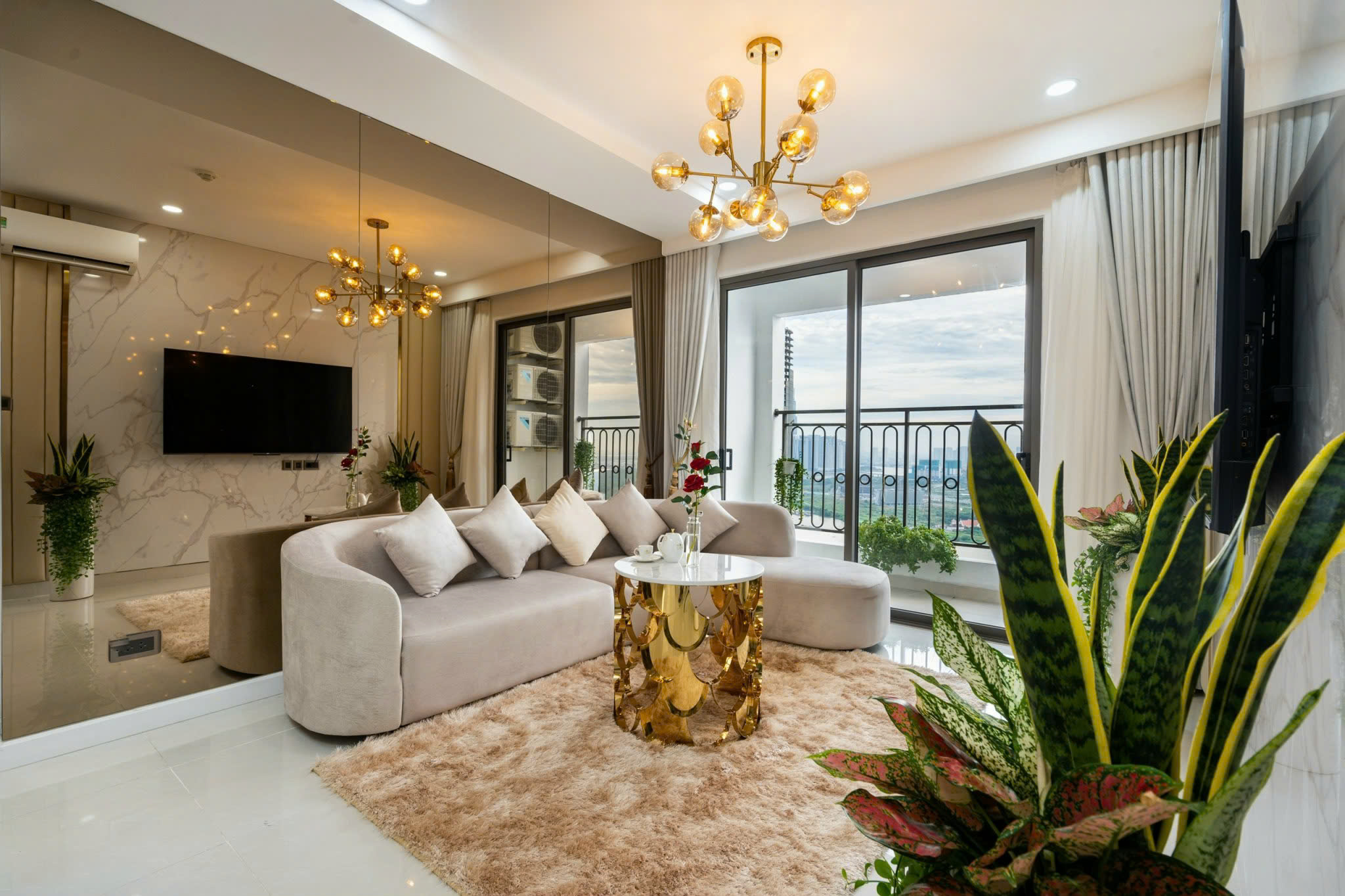 Cần bán nhanh căn hộ Saigon Royal 3PN (115m2) -  14 tỷ- Full Nội thất- 0918753177 - Ảnh chính