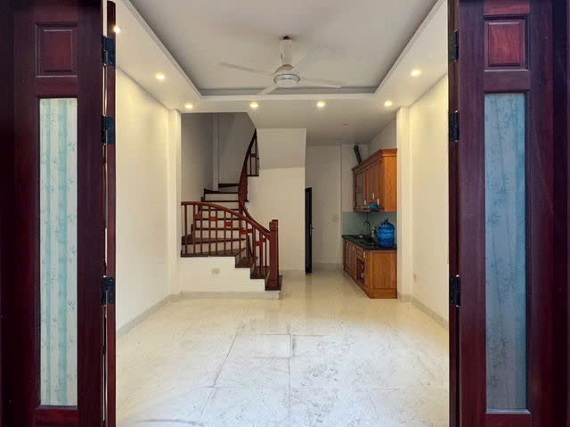 NHÀ MỚI- ĐẸP LÔ GÓC Nguyễn Văn Linh-Long Biên 36m2  4  tầng,mặt tiền 4.3m, 5.35 tỷ. - Ảnh 1