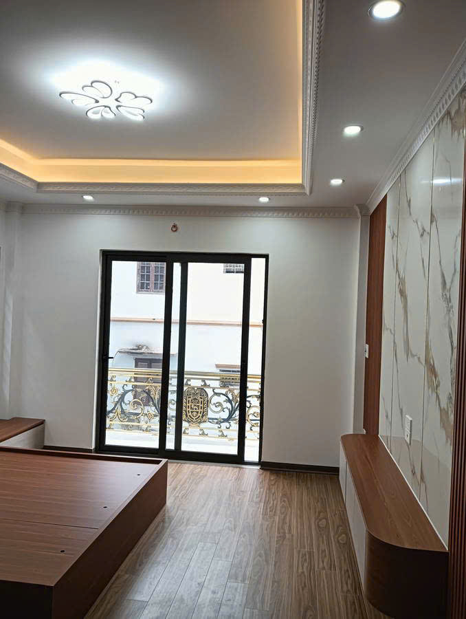 Bát Khối dtich 40m2, 6 tầng,GARA,LÔ GÓC,2THOÁNG,THANG MÁY,NGÕ THÔNG,KDOANH,GIÁ 12.x tỷ - Ảnh 3