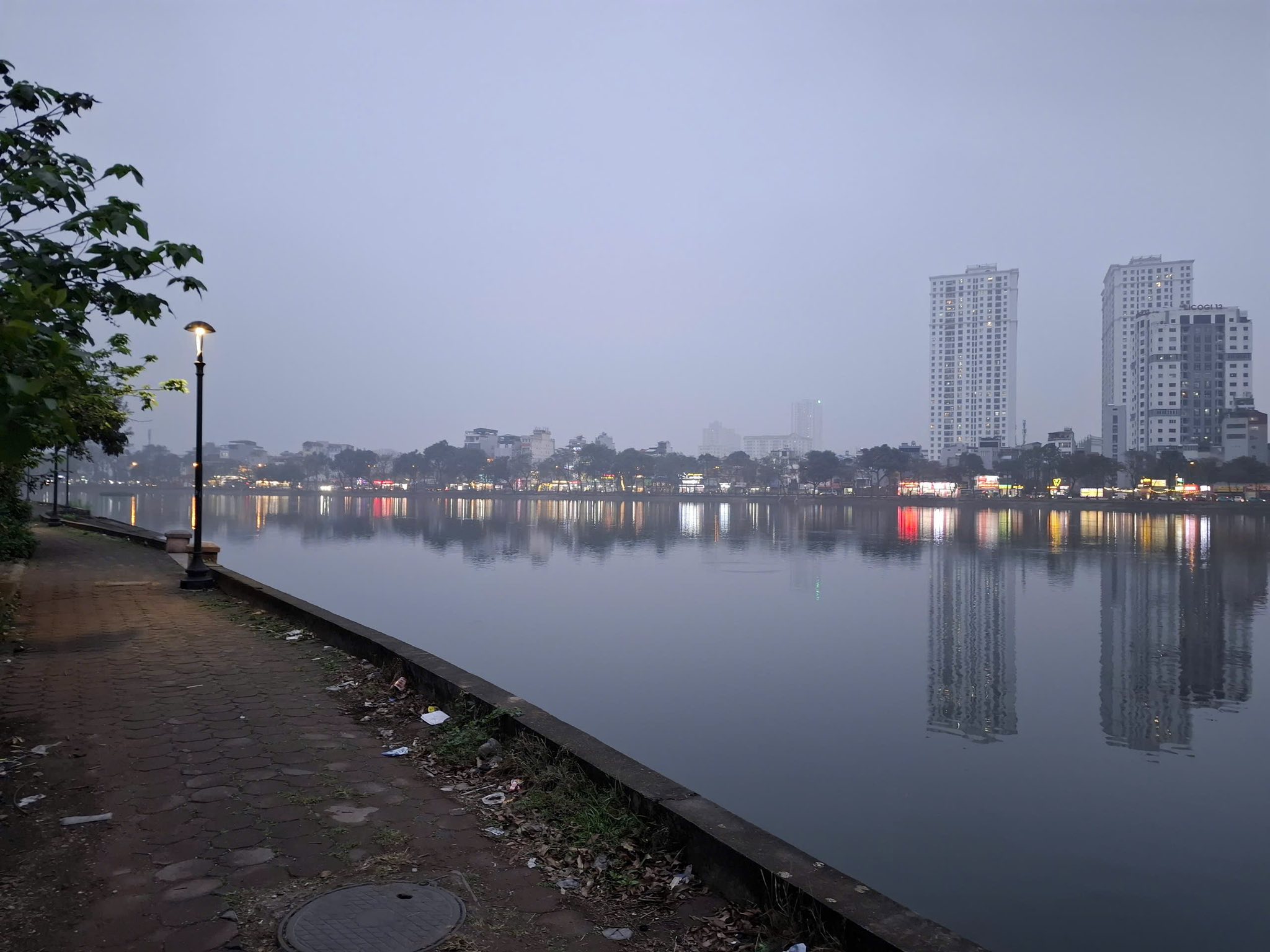 Bán đất 2 mặt thoáng, View hồ Hoàng Liệt, Hoàng Mai 70.5 4.2 23 tỷ - Ảnh 1
