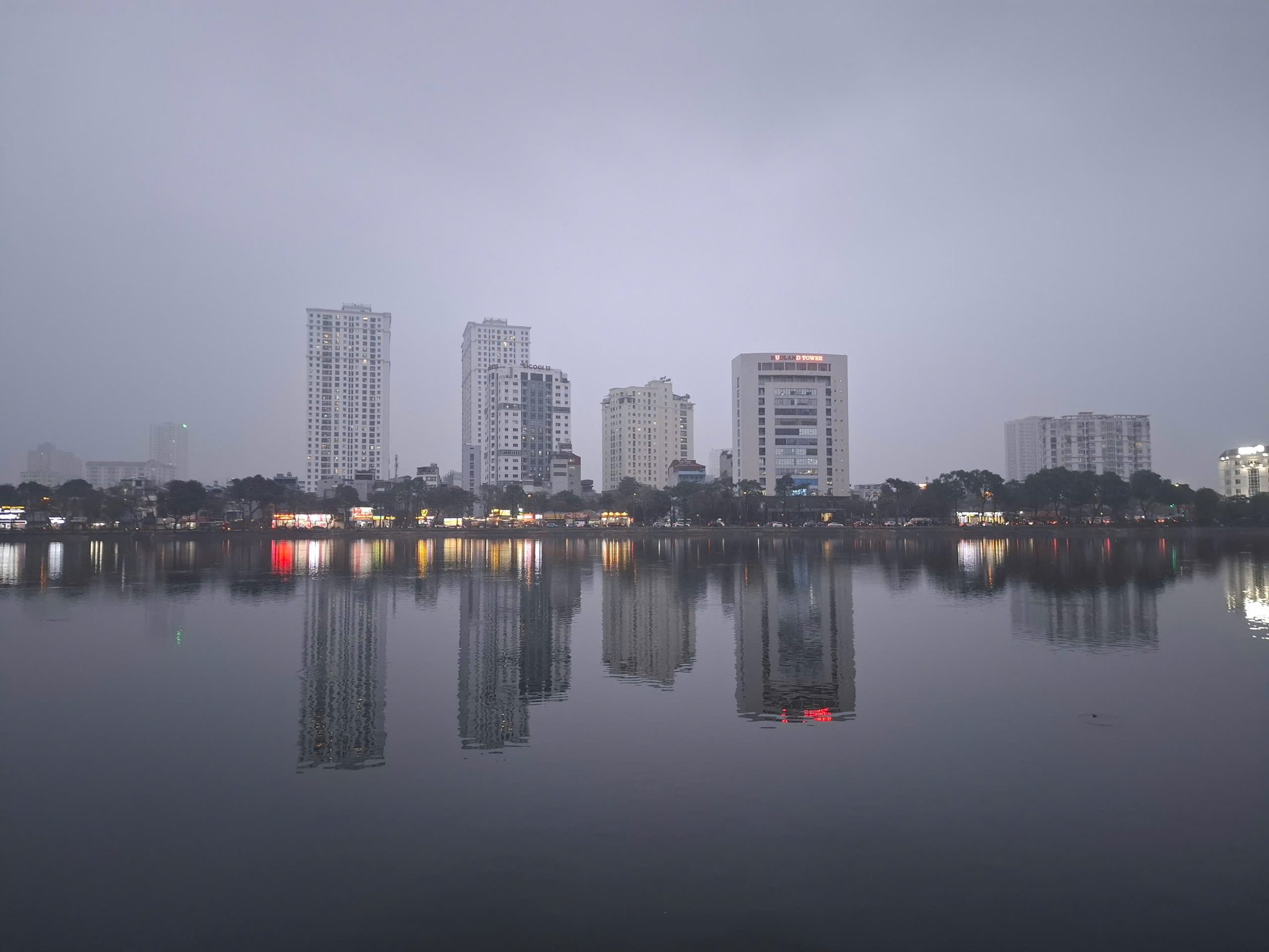 Bán đất 2 mặt thoáng, View hồ Hoàng Liệt, Hoàng Mai 70.5 4.2 23 tỷ - Ảnh 3