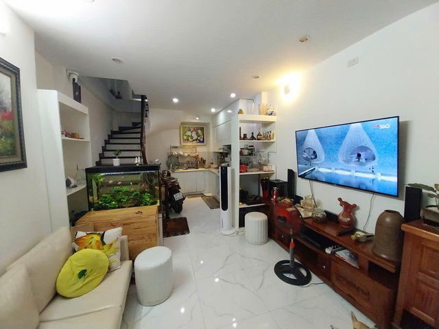 SIÊU HIẾM !!! NHÀ ĐẸP HOÀNG HOA THÁM, BA ĐÌNH , 30M RA PHỐ 3 GÁC ĐỖ CỬA, QUY HOẠCH SÁT PHỐ . VỊ TRÍ - Ảnh 1
