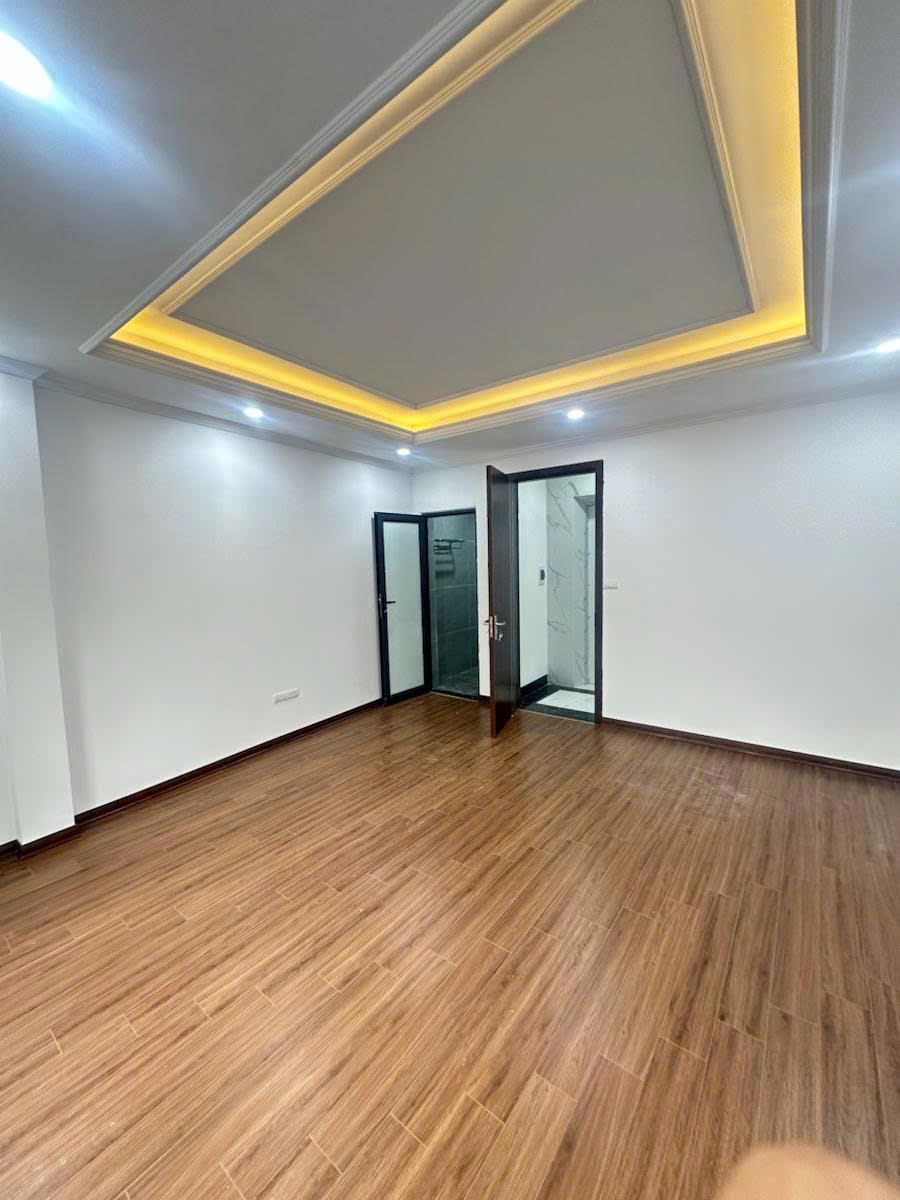 Nhà ĐẸP - GIÁ TỐT - Vị Trí Đắc Địa Tại Đường Khương Đình, Quận Thanh Xuân, Thành phố Hà Nội - Ảnh 4