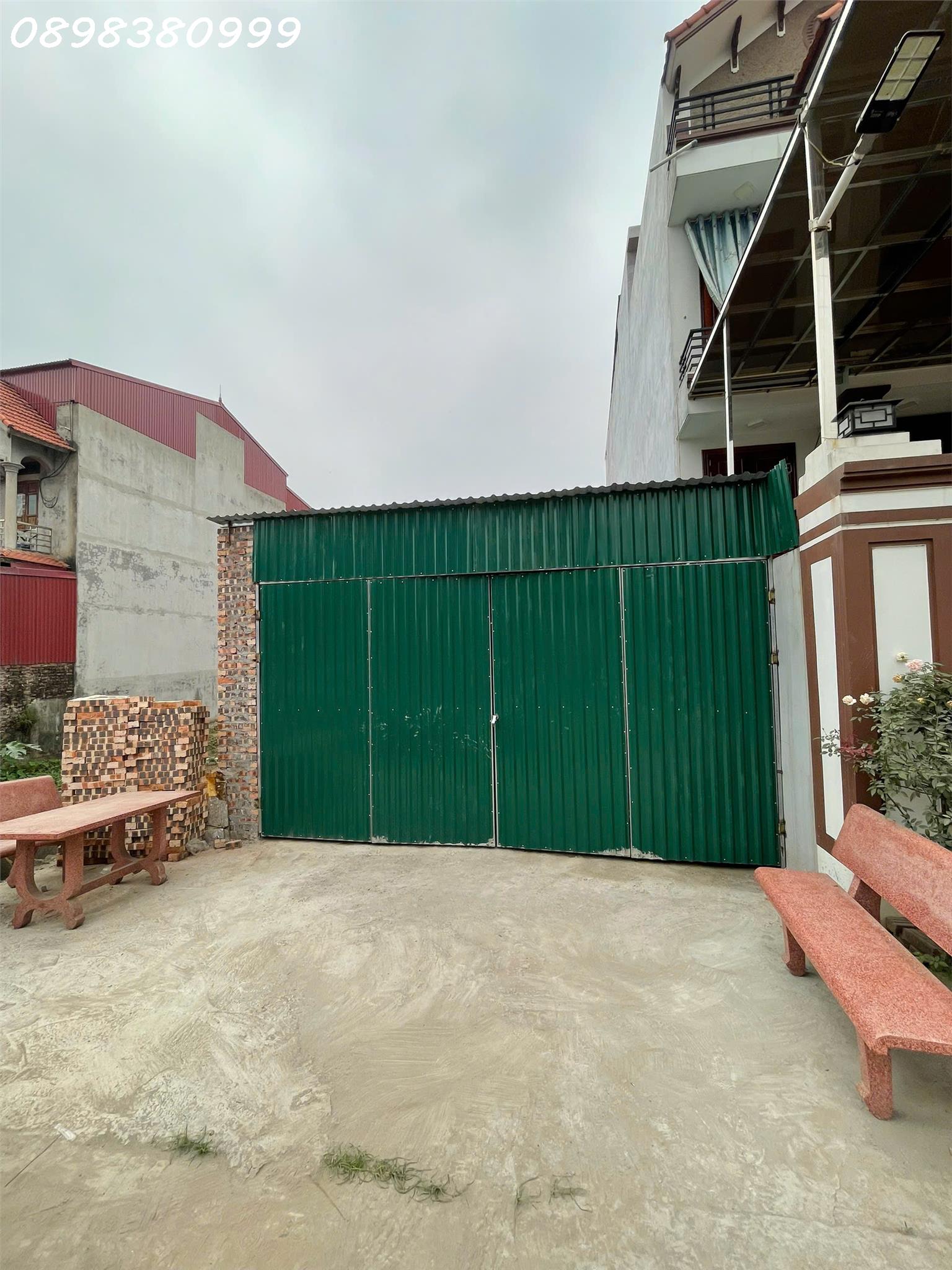 Bán lô đất đẹp long lanh, tặng ngay nhà cấp 4, trục chính tại P.Nguyệt Đức, TX Thuân Thành - Ảnh chính
