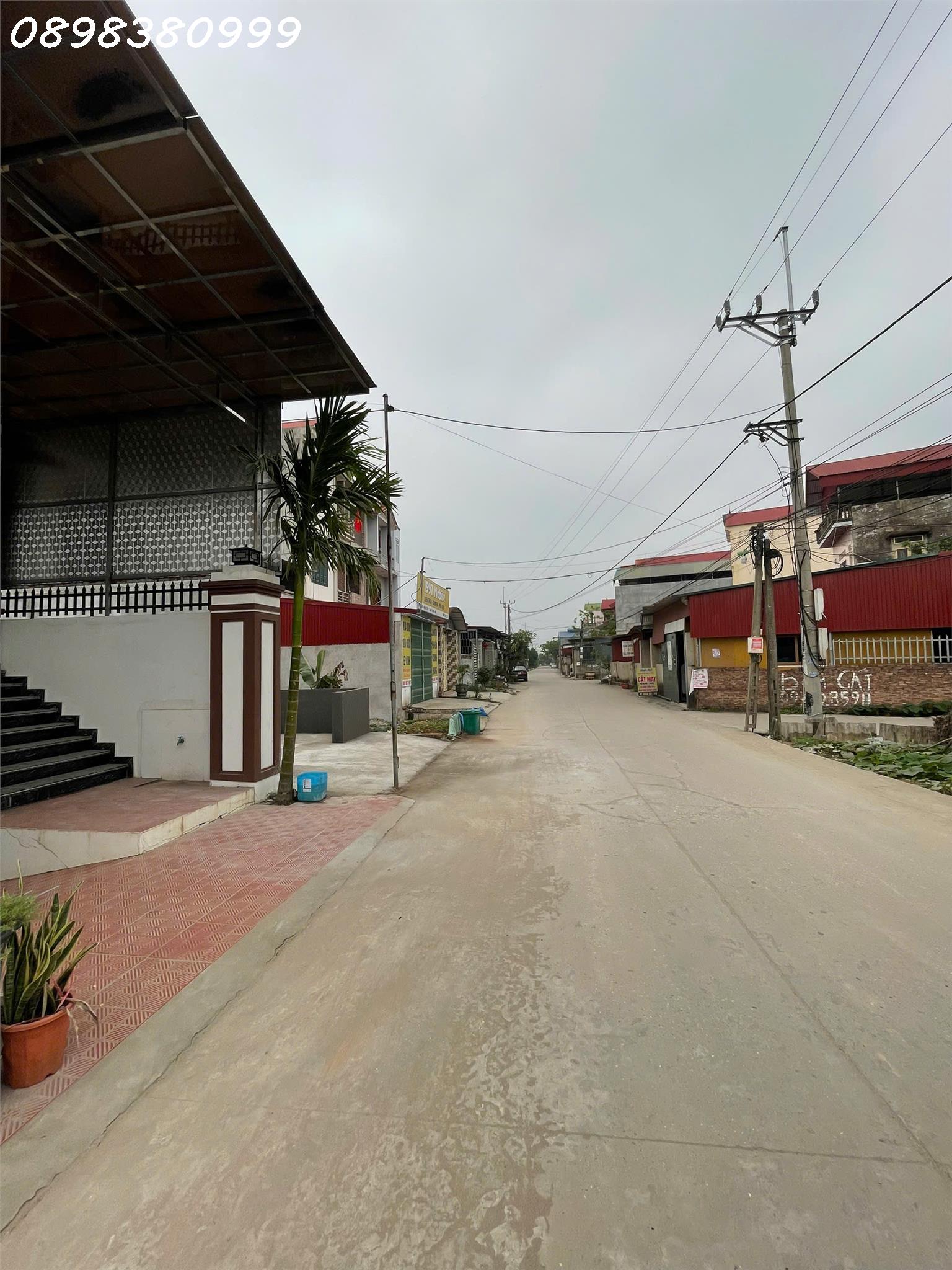 Bán lô đất đẹp long lanh, tặng ngay nhà cấp 4, trục chính tại P.Nguyệt Đức, TX Thuân Thành - Ảnh 3