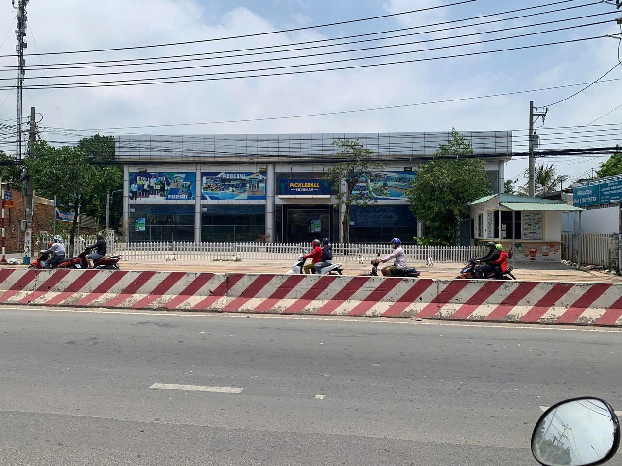 Cho thuê kho xưởng 1.700m2 tại Thuận An Bình Dương – có sân bãi, điện 3 pha, giá tố - Ảnh chính