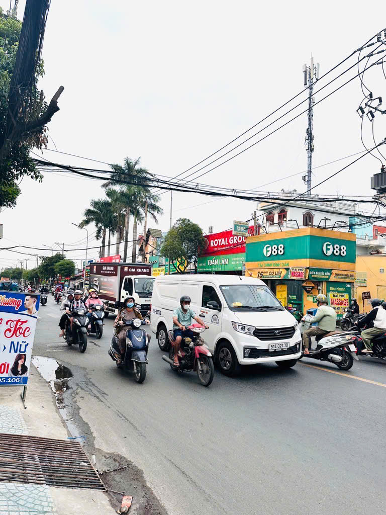 NHÀ (4x26.5) MẶT TIỀN SẦM UẤT LÊ VĂN KHƯƠNG, QUẬN 12 - GIÁ HƠN 9.5 TỶ - Ảnh 3