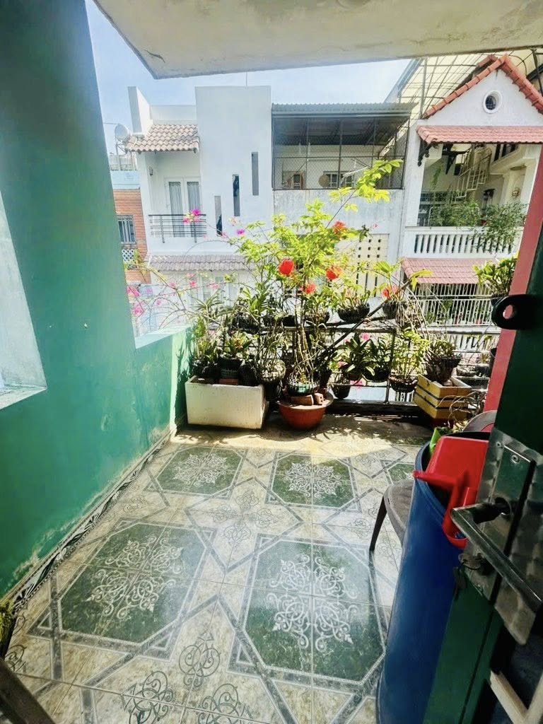 GIAP TÂN BÌNH - NGAY ÂU CƠ - SÁT MẶT TIỀN - 66M N5.2*13 - 3 TẦNG NHỈNH 6 ĐỒNG - Ảnh 2