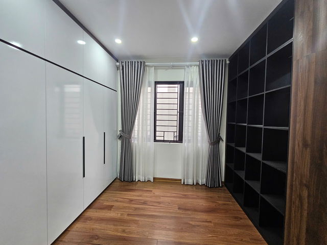 MẶT TIỀN RỘNG - GẦN PHỐ- Ở NGAY- Morning Tận CửaĐàm Quang Trung 42 m2, 5 tầng,mặt tiền 7.4m, 7.2 tỷ. - Ảnh 1