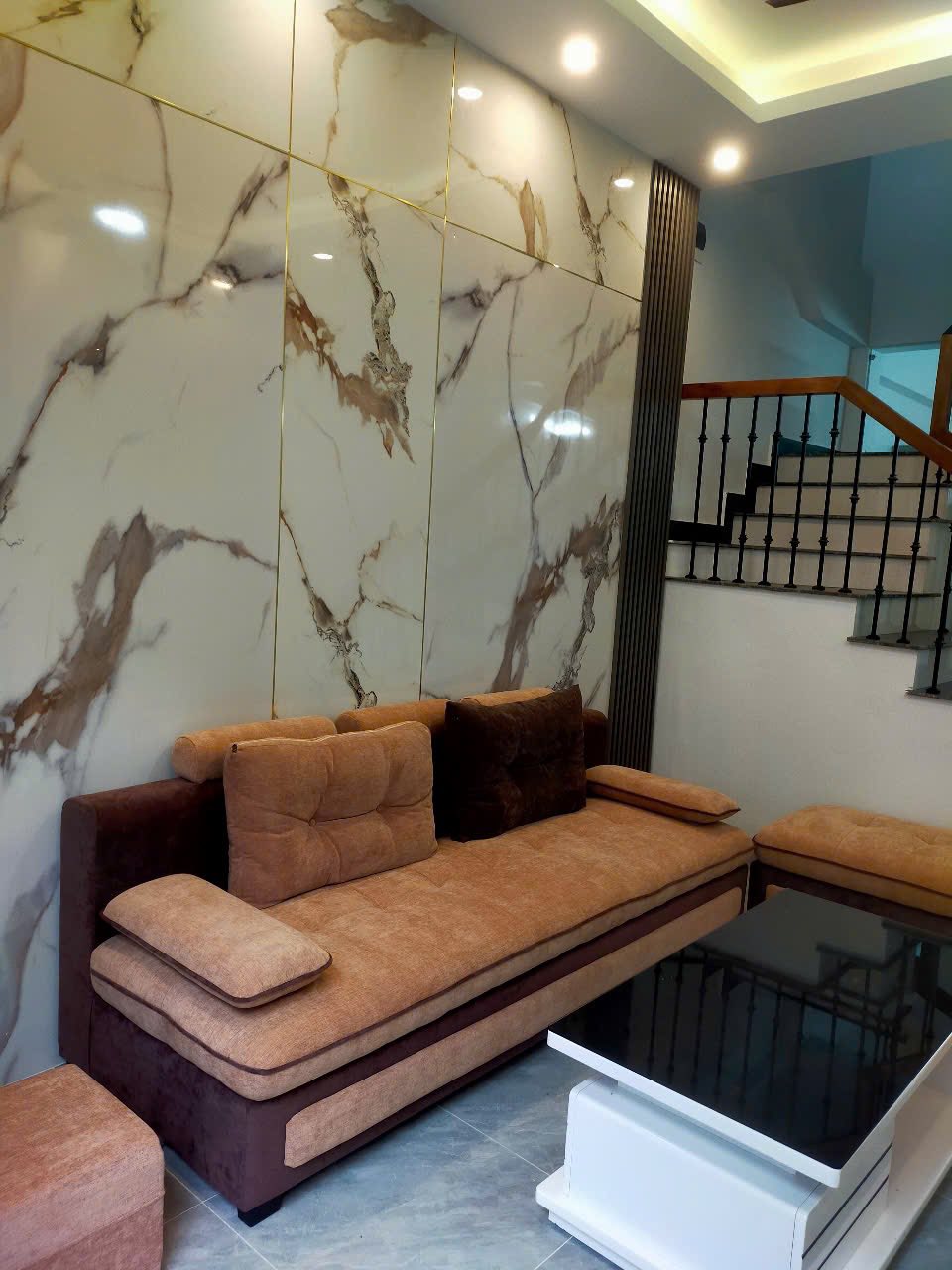 Bán nhà 3 tầng ngõ phố Ngọc Tuyền, ph Ngọc Châu, TP HD, 43m2, 3 ngủ, hướng nam, 1.95 tỷ - Ảnh 2