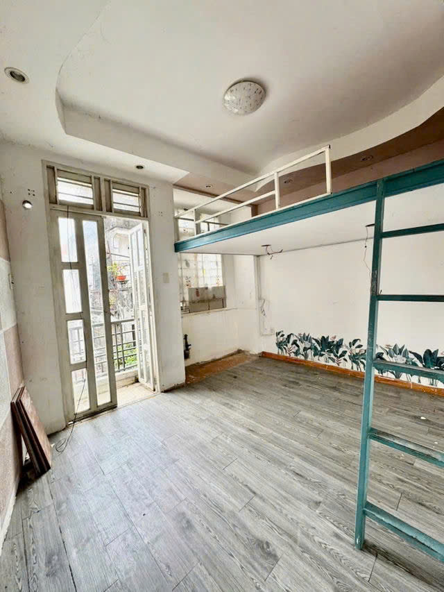 Giá mềm quận Phú nhuận: 6.45 tỷ - NGUYỄN THỊ HUỲNH - DT: 42M- 3.5X12- 1 trệt 3 lầu , gồm 7pn 5 - Ảnh 4