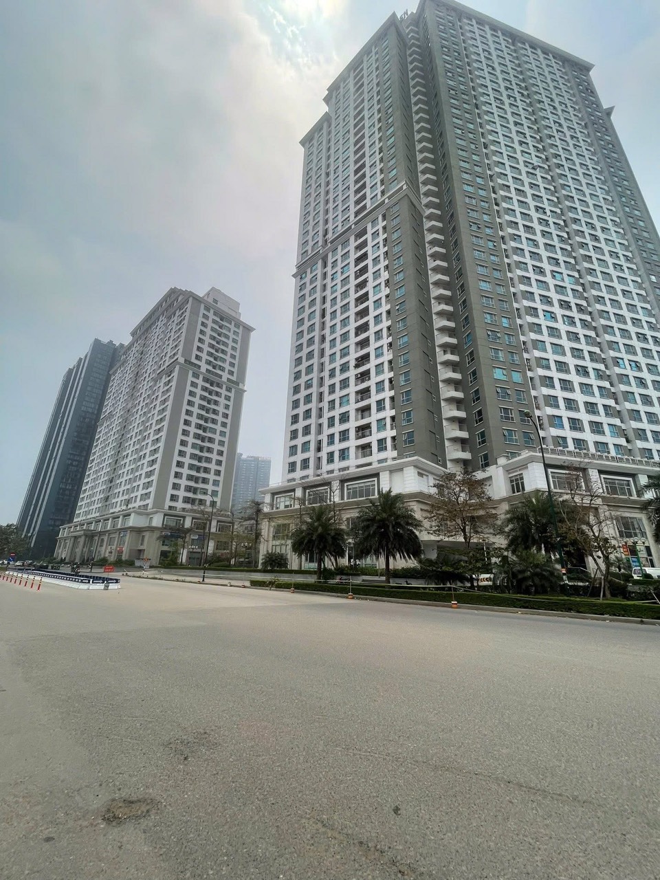 MẶT NGÕ AN DƯƠNG VƯƠNG - ÔTÔ TRÁNH, VÀO NHÀ - 50M RA PHỐ - GIÁ 14 TỶ - Ảnh chính