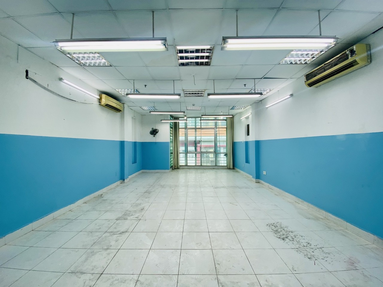 BÁ TÒA NHÀ MT LÊ BÌNH CÓ HÀM THANG MÁY-7 TẦNG DTSD 580M2 CHO THUÊ 90 TRIỆU- GIÁ BÁN 38 TỶ - Ảnh 2