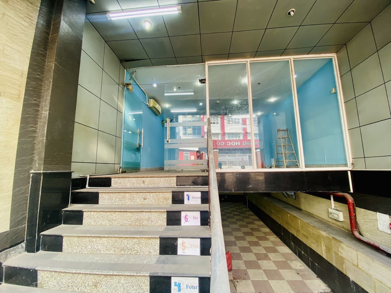 BÁ TÒA NHÀ MT LÊ BÌNH CÓ HÀM THANG MÁY-7 TẦNG DTSD 580M2 CHO THUÊ 90 TRIỆU- GIÁ BÁN 38 TỶ - Ảnh chính