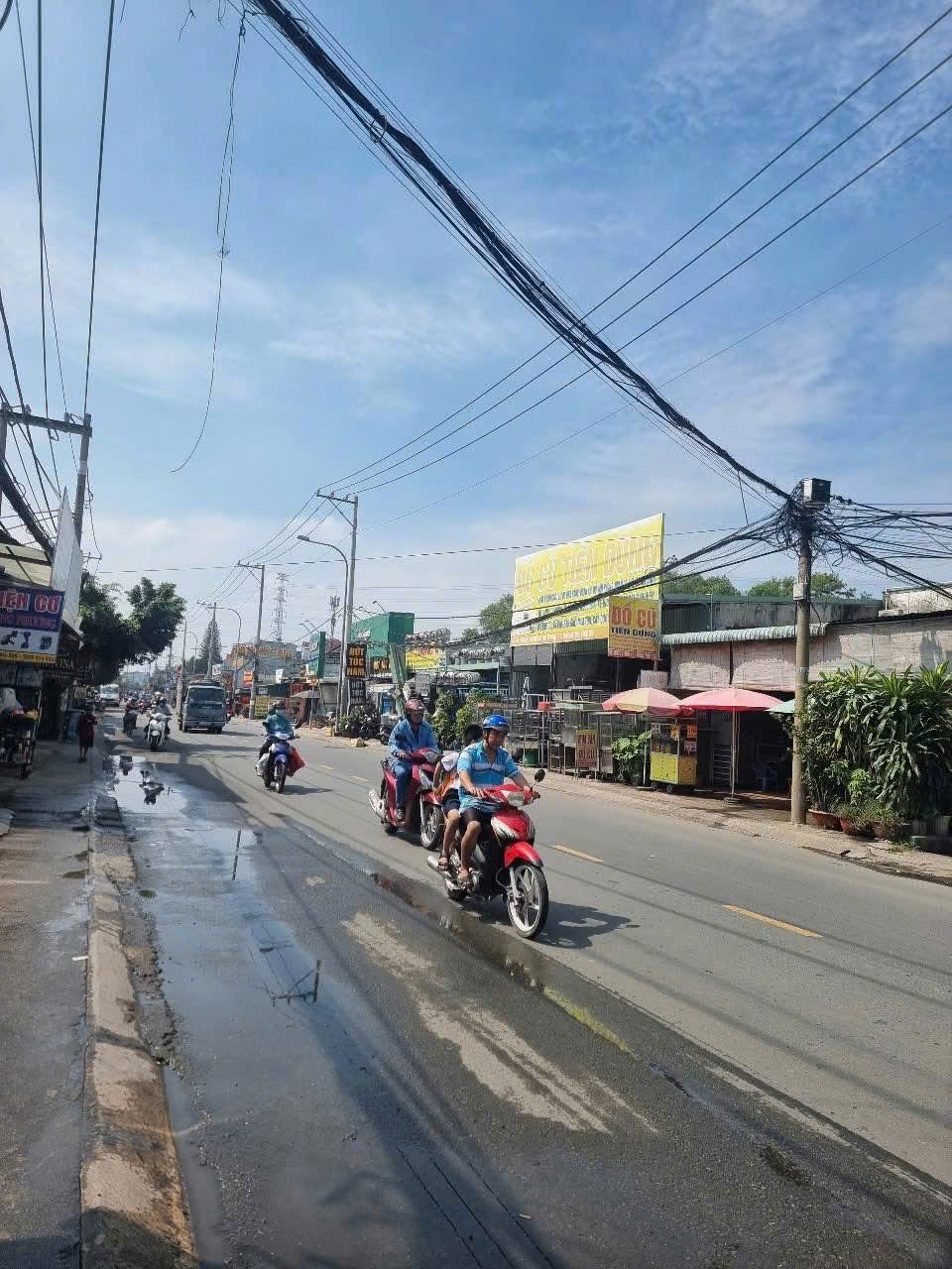 Mặt tiền Nguyễn Ảnh Thủ, trung tâm Quận 12, gần ngã tư Tô Ký, khu vực sầm uất. - Ảnh 3