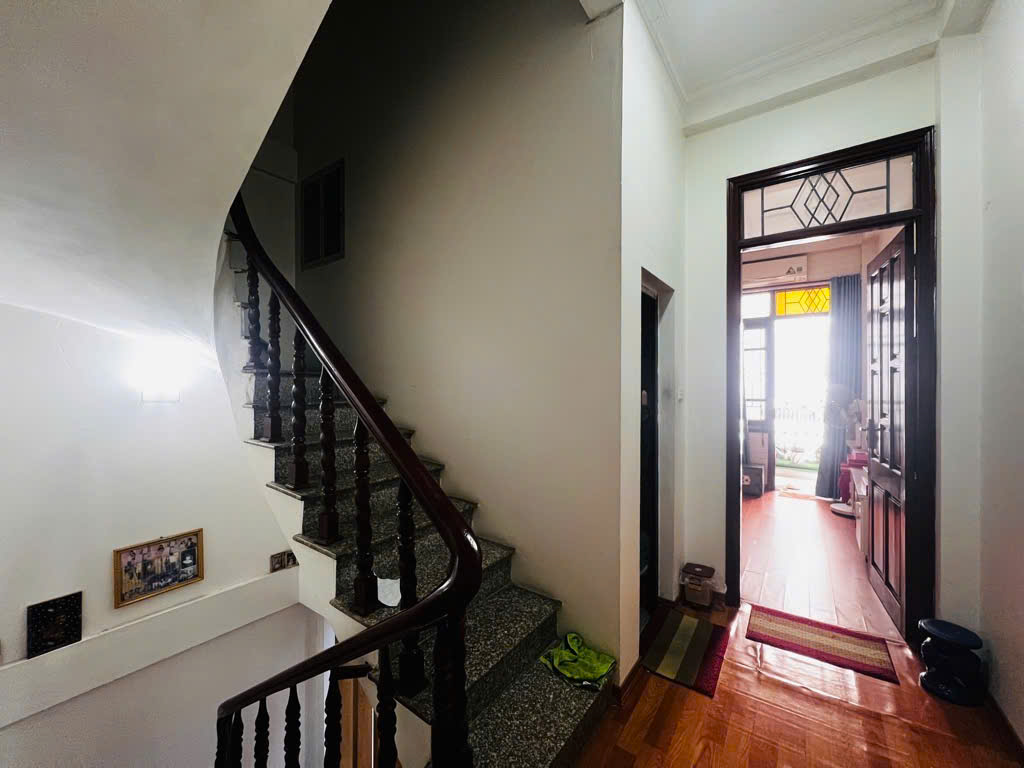 Bán nhà Phố Tôn Đức Thắng, Sổ Vuông Đẹp, Lô Góc Hai Thoáng, 42mx4T, Giá: 7.5 Tỷ, Lh: 0396935190. - Ảnh 4