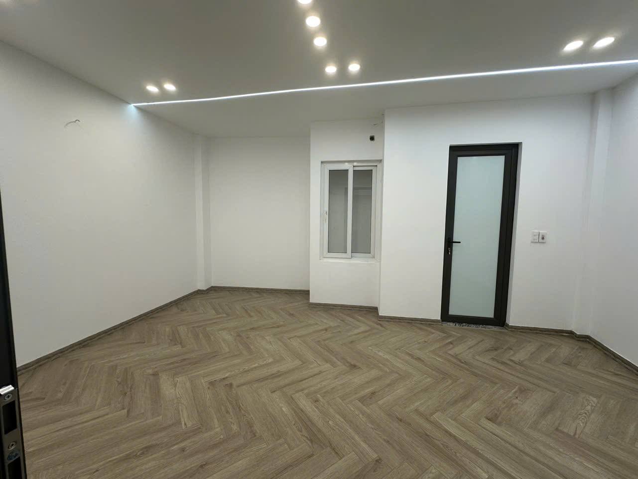 Bán Nhà Đường Phạm Văn Đồng 54m2 x 4 tầng, mặt ngõ thộng rộng ô tô tránh, căn góc mặt tiền bề thế, - Ảnh chính