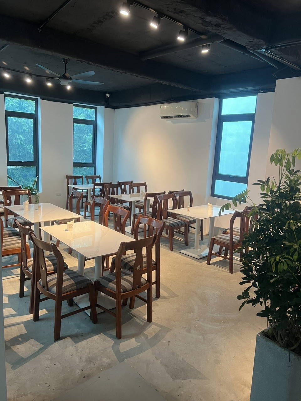 Bán Nhà Nguyễn Xiển. Thanh Xuân. Lô Góc. Ô Tô. Vỉa Hè. DT 167m2. MT 25m. Giá 64,5 Tỷ. - Ảnh 1