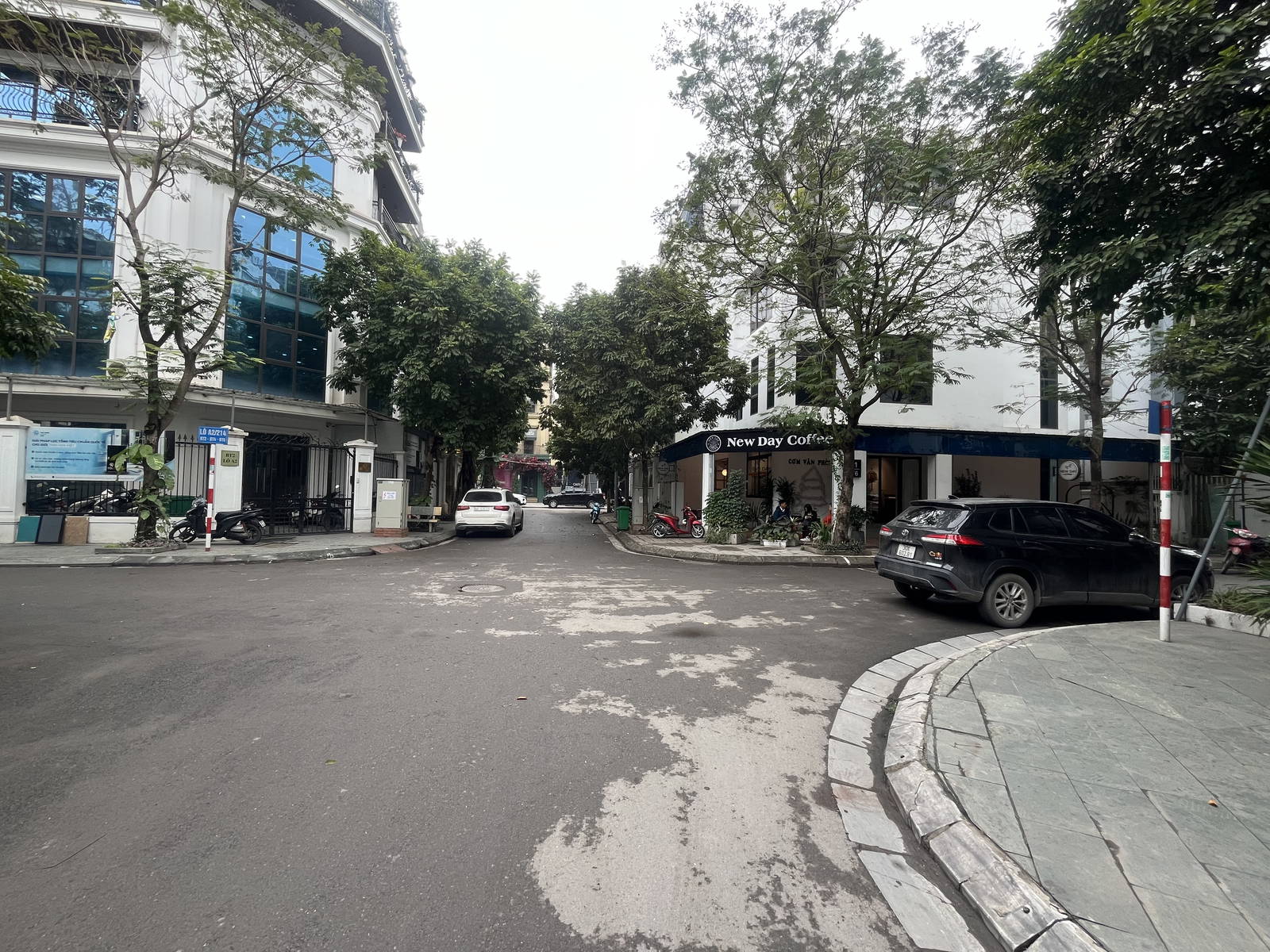 Bán Nhà Nguyễn Xiển. Thanh Xuân. Lô Góc. Ô Tô. Vỉa Hè. DT 167m2. MT 25m. Giá 64,5 Tỷ. - Ảnh chính