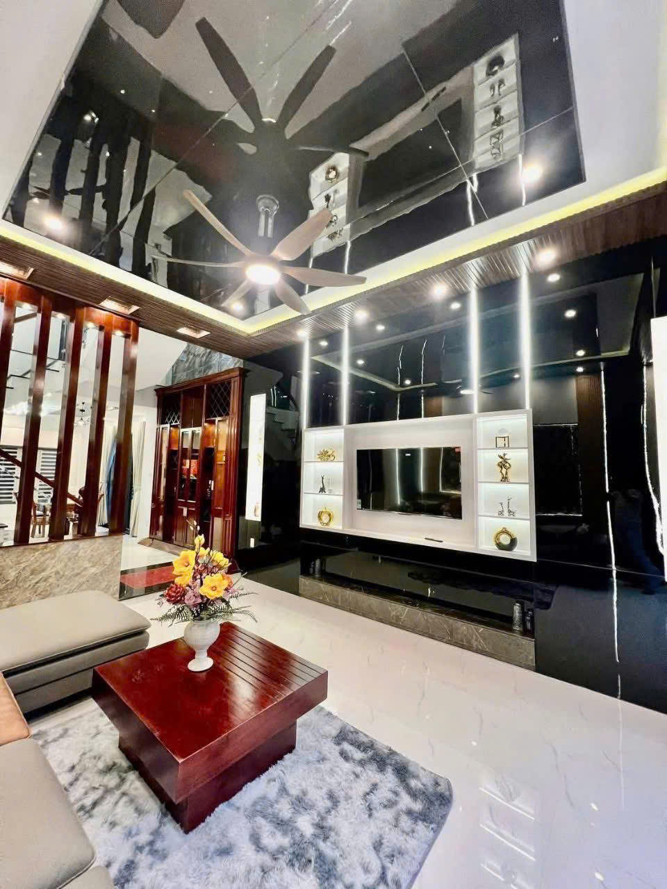 Sang trọng, tinh tế, hiện đại kết hợp tạo nên siêu phẩm mới ra mắt tại Liên Chiểu - Ảnh 3