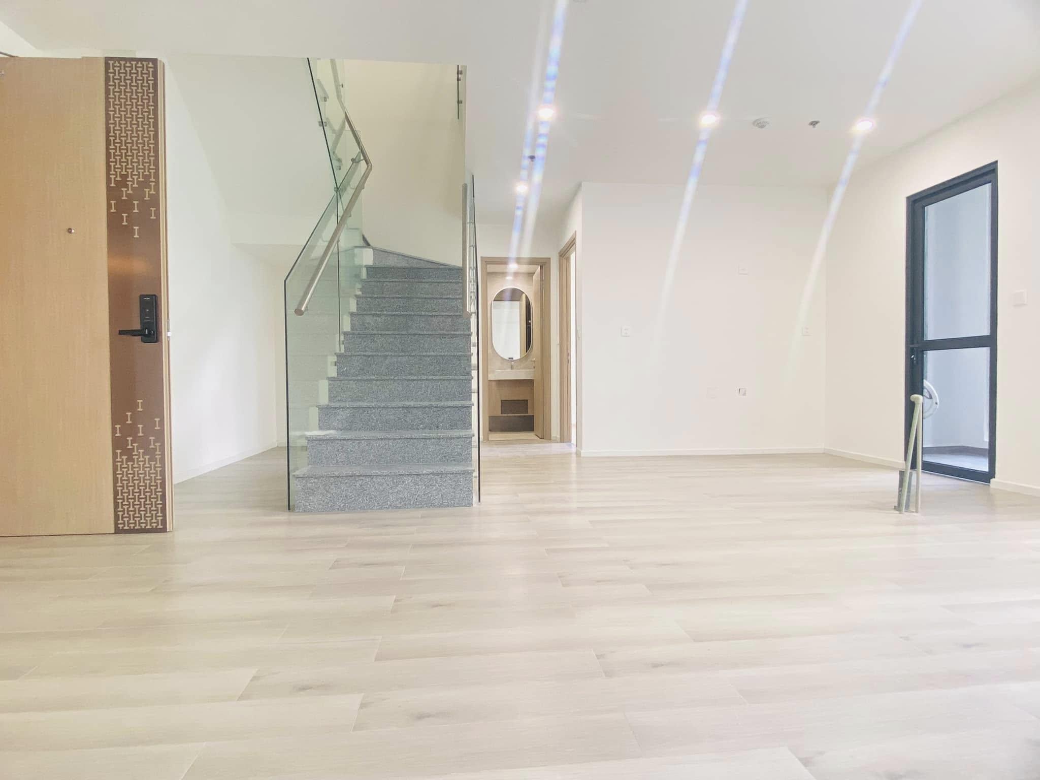 Cho thuê DUPLEX Masteri CentrePoint - hướng Đông Nam, căn góc phù hợp ở vừa kinh doanh - Ảnh 1