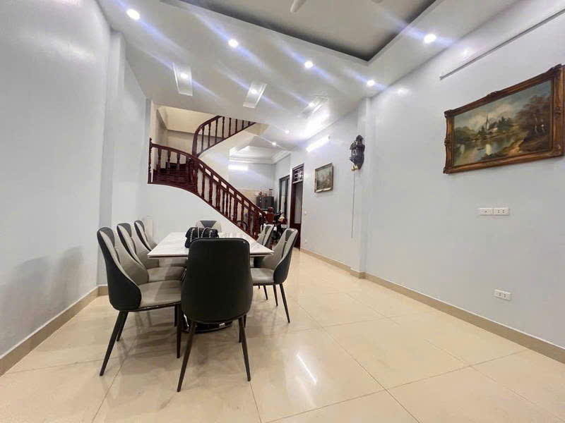 Bán nhà KIm Mã , Ba Đình , HN . DT 60M2 , 5T,  MT 4.5M . Giá 15 tỷ - Ảnh 4
