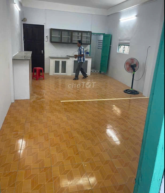 Bán căn hộ tập thể tầng 4 mặt tiền đường Lê Văn Sỹ Q. Tân Bình - Ảnh chính
