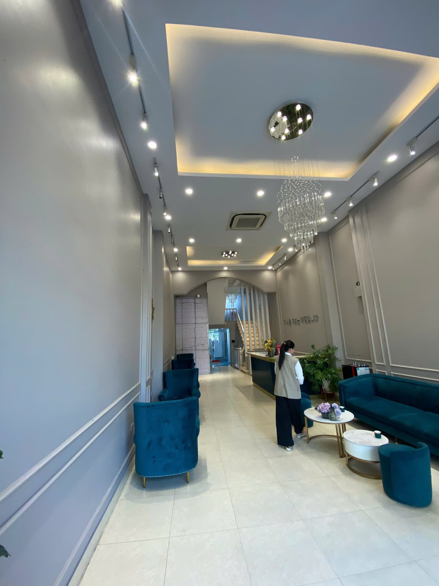 SIÊU PHẨM TÒA NHÀ MẶT PHỐ NGUYỄN KHANG - THANG MÁY – NỞ HẬU - VIEW MẶT SÔNG - Ảnh 1