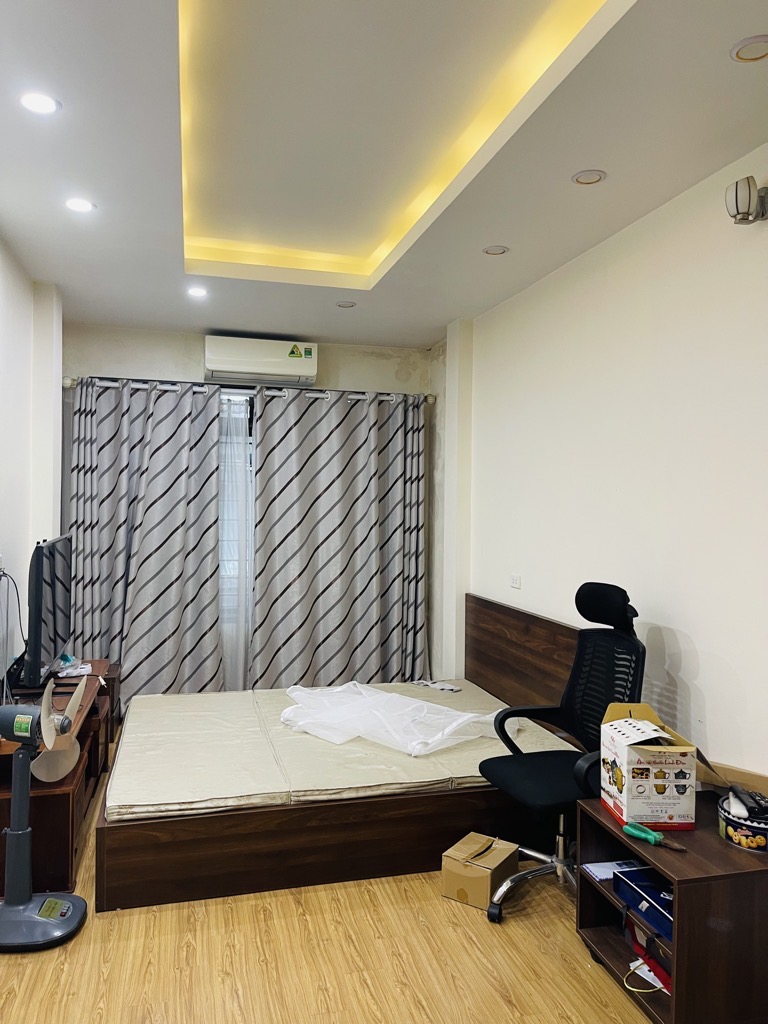 Bán nhà Ngõ 69 Đức Giang. 36m x 5T chỉ hơn 5 tỷ chút còn tl. LH 0936123469 - Ảnh 1