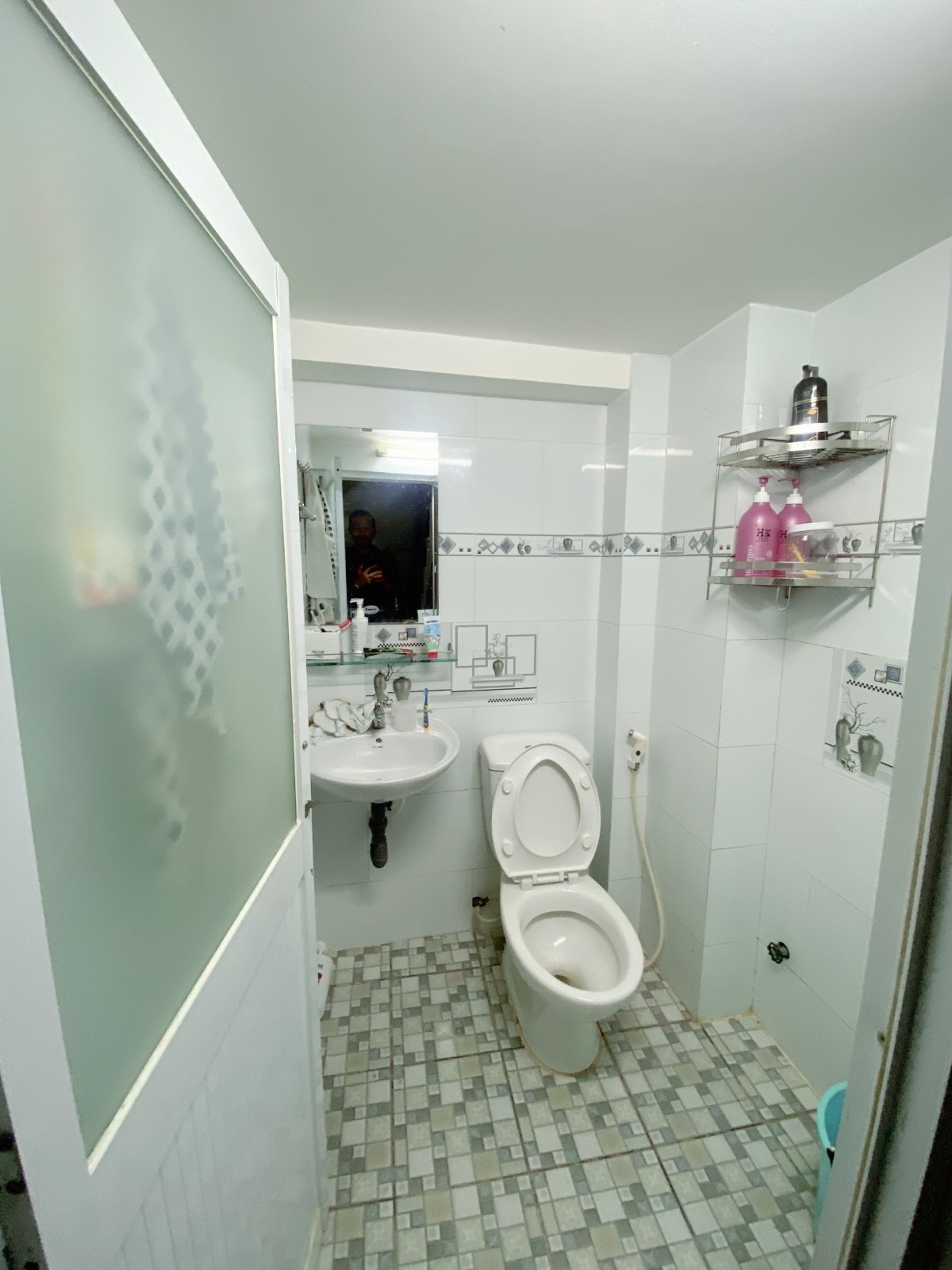 Bán nhà mặt tiền Phú Nhuận Phùng Văn Cung ngang 4m dài 8m trệt lững lầu. - Ảnh 2