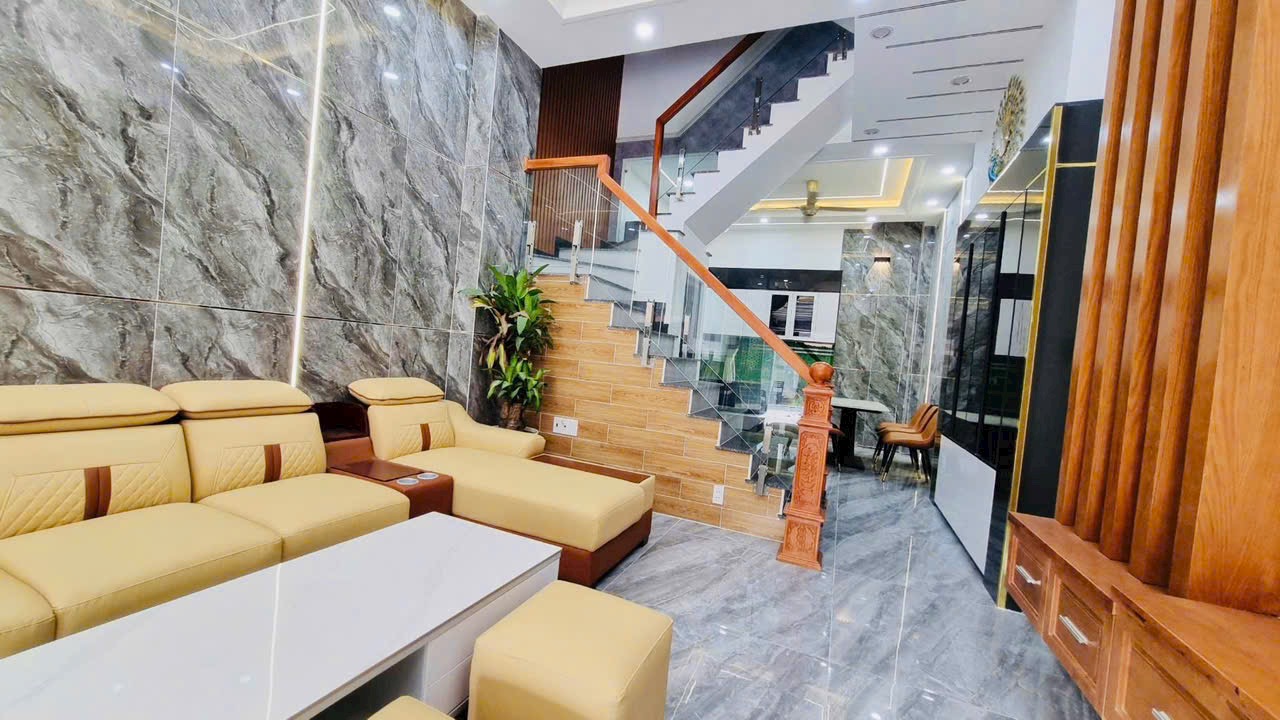 NHÀ MỚI MẶT TIỀN KINH DOANH CHỢ GÒ XOÀI, 5 TẦNG NHỈN 6 TỶ - Ảnh 1