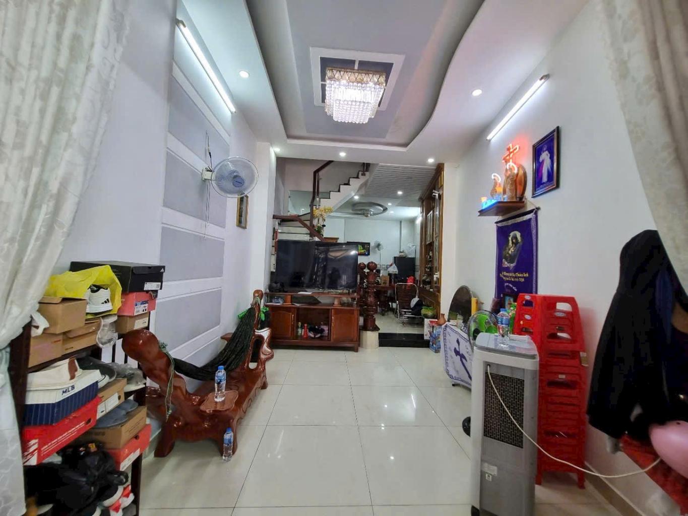 NHÀ ĐẸP QUANG TRUNG GV - GIÁP BV & CA QUẬN - HXH - DT 57M² - 3,5 TẦNG CHỈ 6 TỶ - FULL NỘI THẤT - Ảnh 1