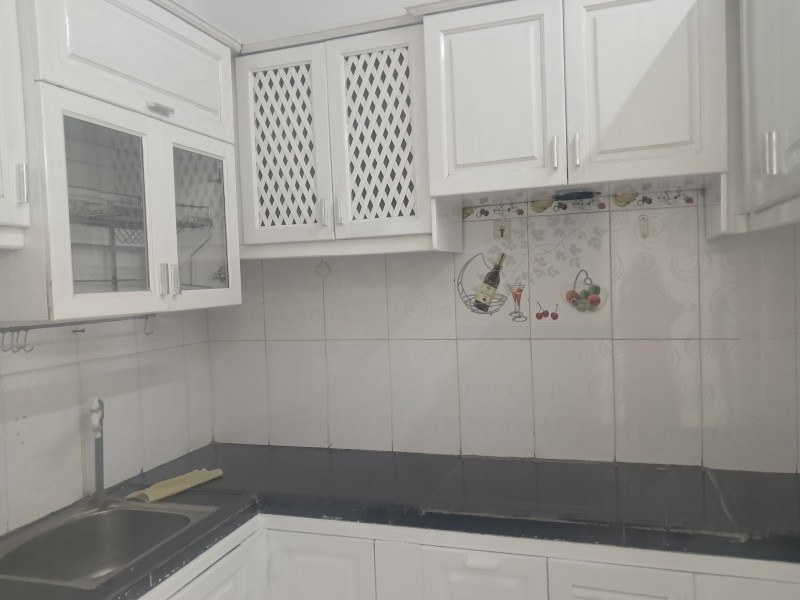 ♪ Nhà cách Hoàng Diệu 70m, 34m2, ngang 5.5m vuông, C4, sạch, 2.1 tỷ - Ảnh 2
