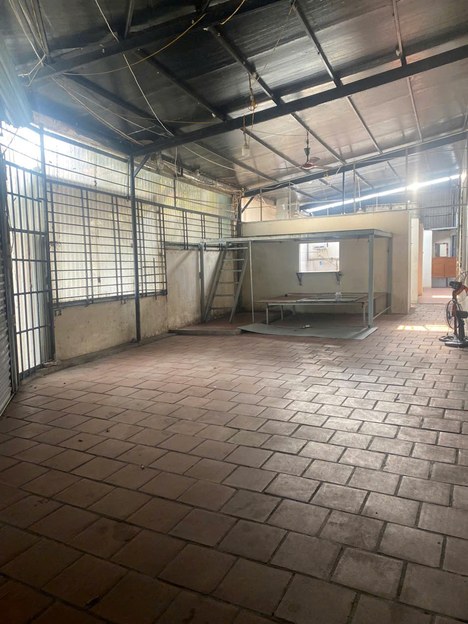 Cho thuê mặt bằng 190m2, mặt tiền 14m tại 197 tổ 5 Cự Khối - Long Biên - Hà Nội - Ảnh 1