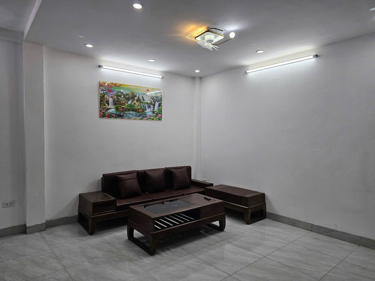 Bán Nhà Minh Khai. Hai Bà Trưng. Ô Tô. DT 35m2. MT 6,6m. 2 Tầng. Giá 5,48 Tỷ. - Ảnh 1