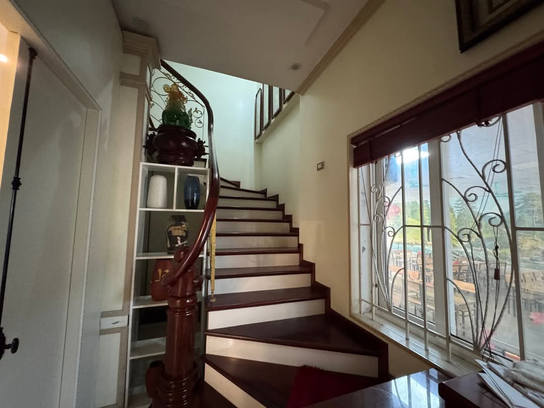 BÁN NHÀ LIỀN KỀ NGÕ 108 NGUYỄN TRÃI THANH XUÂN, VỊ TRÍ ĐẸP SIÊU VIP SIÊU HIẾM AN SINH ĐỈNH. - Ảnh 3