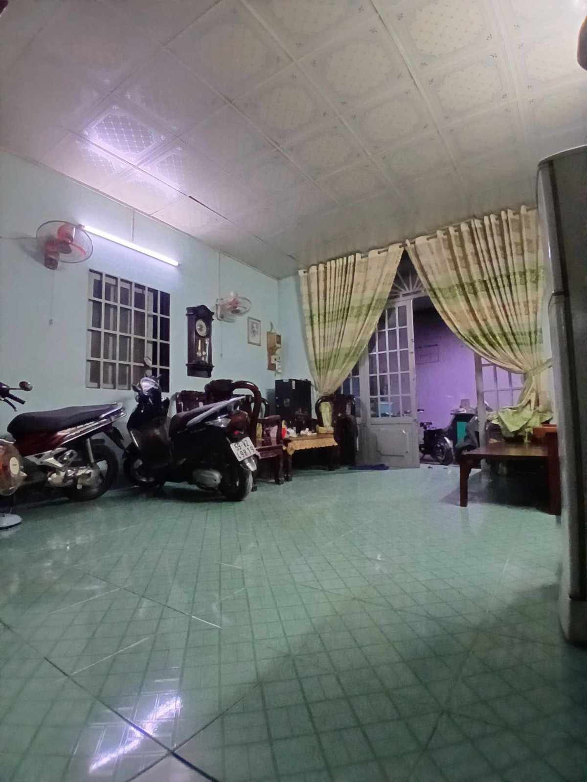 BÁN NHÀ TRUNG CHÁNH, HÓC MÔN - 62M2, THỔ CƯ, HXH - GIÁ RẺ! - Ảnh 1