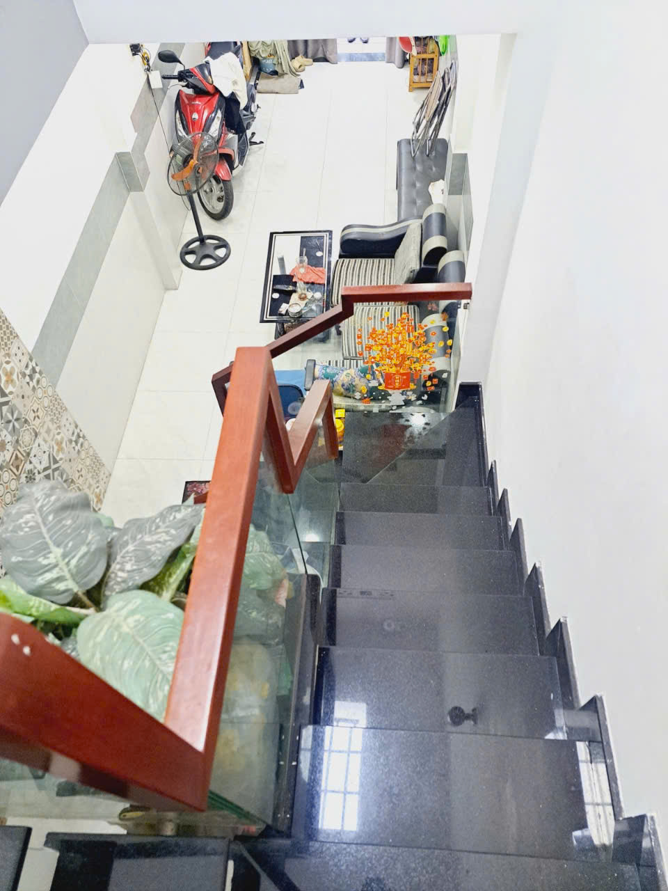 Hàng Thơm Lê Đình Thám Tân Phú hẻm 1 sẹc xe hơi đỗ cổng 30m2,2 Tầng Nhỉnh 3 tỷ - Ảnh 3