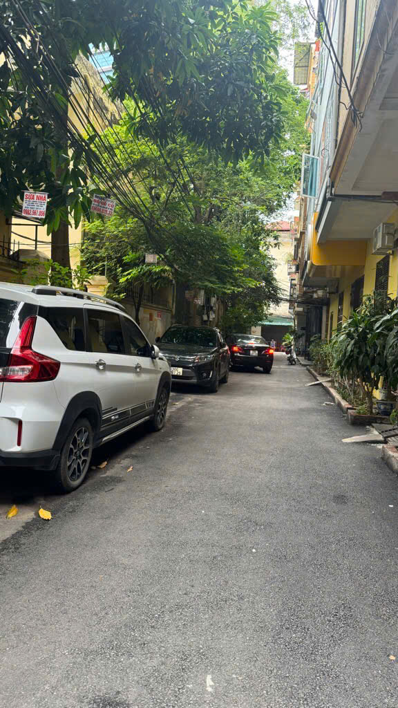 Nguyễn Chí Thanh, 63m 5 tầng, mt 4m - Phân Lô, ô chờ thang máy - Oto 4 Chỗ Đỗ Cửa - 10M OTo Tránh - Ảnh chính