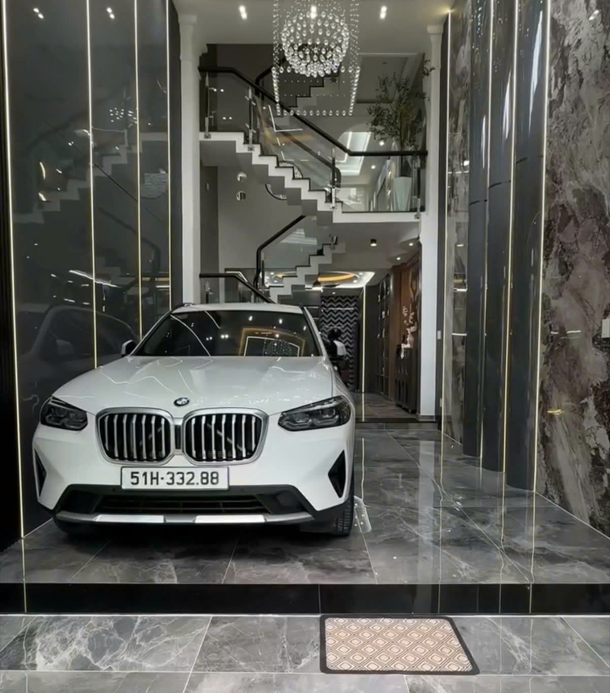 Nhà phố 5 lầu đẹp 80m2 Quang Trung xe hơi đậu nhà T.máy view Mercedes hơn 13 tỉ - Ảnh chính