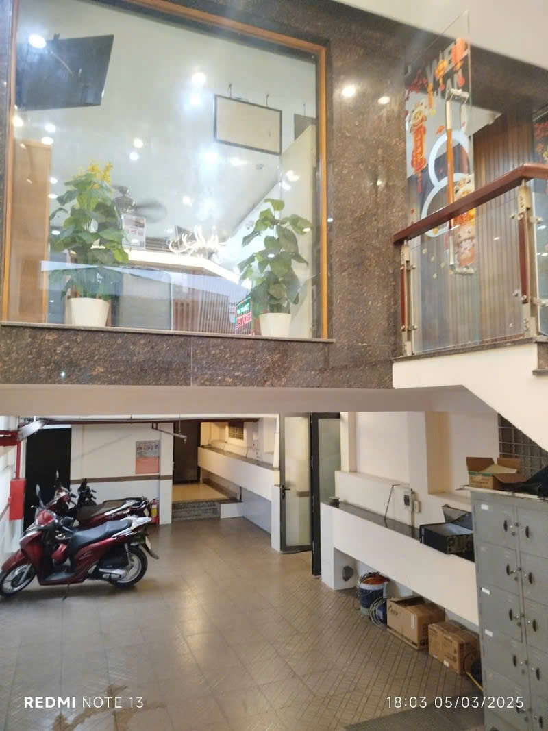 Bán KHÁCH SẠN 8 tầng mới ngang 10M 55P Lê Văn Khương 260m2 TN 350tr gần NM Bia 35 tỷ. - Ảnh 1
