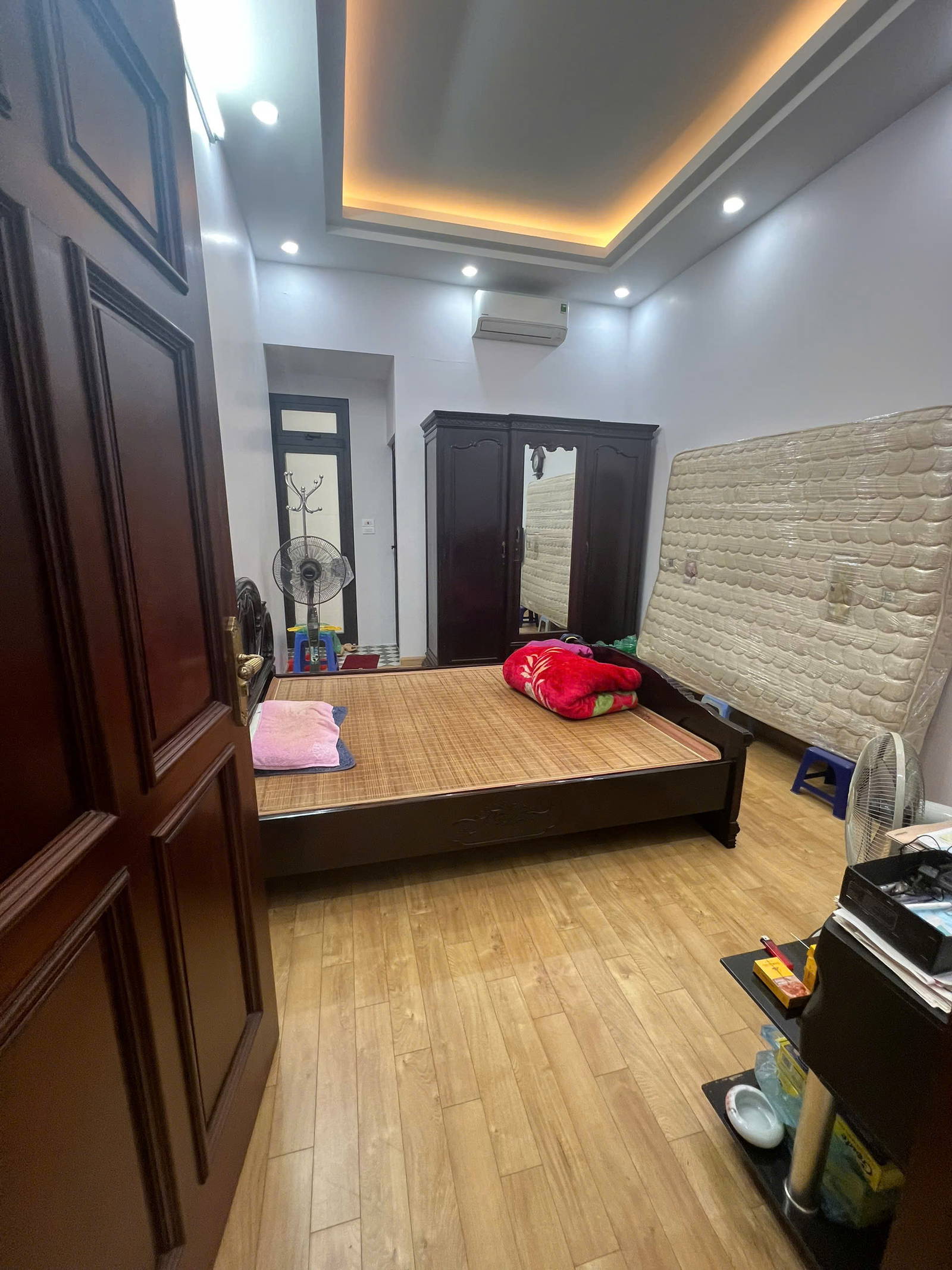 Bán Nhà Mặt Phố Hoa Bằng. Cầu Giấy. 6 Tầng Thang Máy. Ô Tô. DT 62m2. MT 3,6m. Giá 19,4 Tỷ. - Ảnh 2