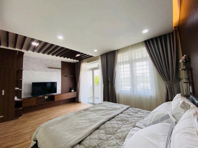 Bán nhà 4 tầng, 95m², 4PN, 5WC, Q.9, 13.4 tỷ, sổ hồng - Ảnh 4