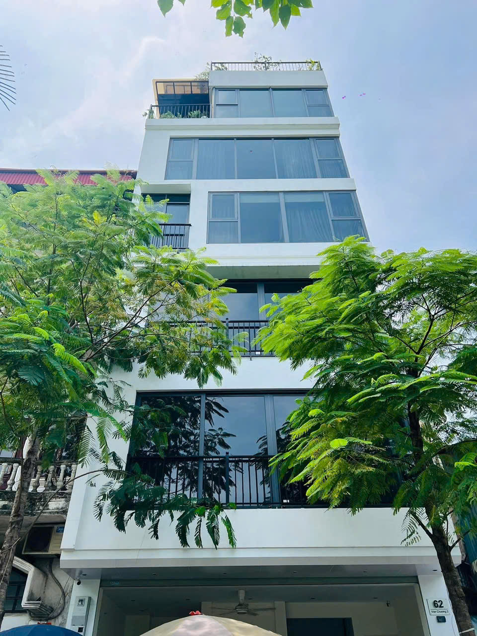MẶT HỒ ĐỐNG ĐA ,7 TẦNG THANG MÁY,VIEWW VƯỜN HOA,2 VỈA HÈ MẶT TIỀN KHỦNG,CHỈ NHỈNH 20 TỶ - Ảnh chính