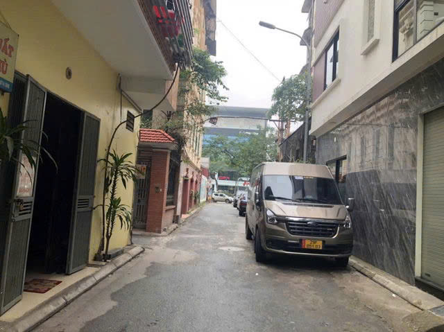 HÀNG HIẾM - PHÂN LÔ- Ô TÔ Nguyễn Văn Cừ 45 m2, X  4 tầng, mặtt iền 3.6m, 10.6 tỷ Long Biên. - Ảnh 3