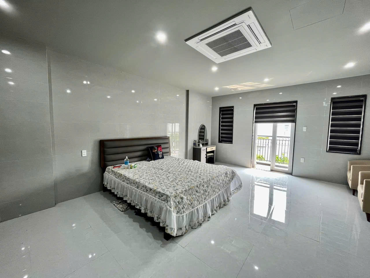 Bán căn hộ 5 tầng đường Thạch Lam – Sát Nguyễn Văn Thoại, dòng tiền 45 Triệu/tháng. - Ảnh 2