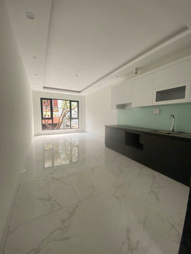 NHÀ MỚI TINH -6 TẦNG THANG MÁY - VF3 ĐỖ CỬA Phố Nguyễn Văn Linh- Long Biên 40m2, 6 tầng,mặt tiền - Ảnh 4