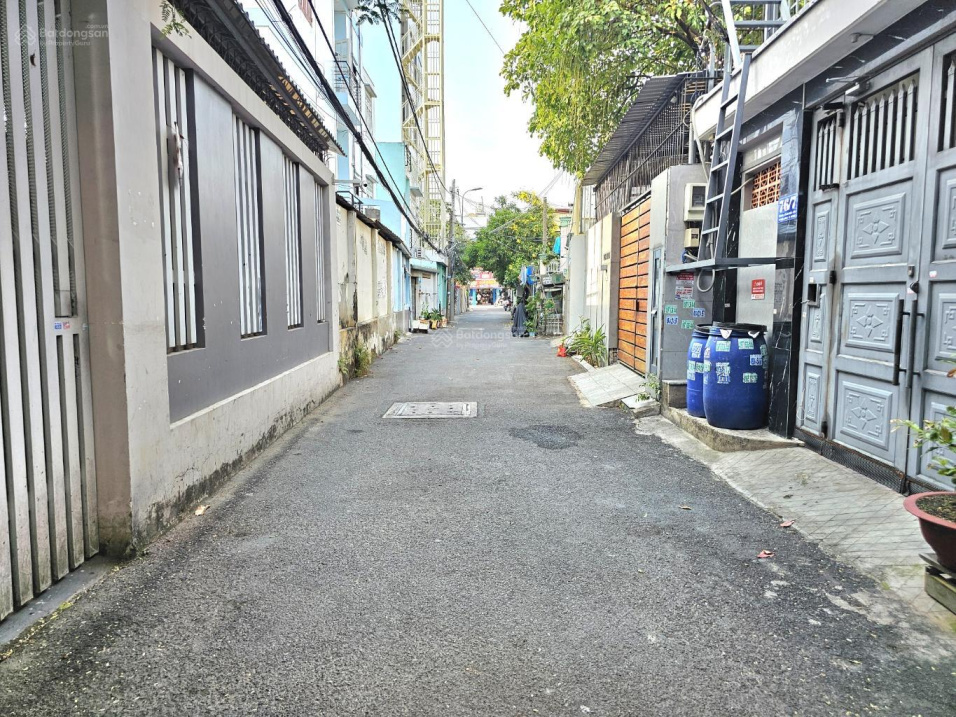 Nhà Tây Hoà,  200m2, ngang 6.8m, ngay Ga Metro, HXH,  CHDV 5 tầng, 10,8 tỷ - Ảnh 1
